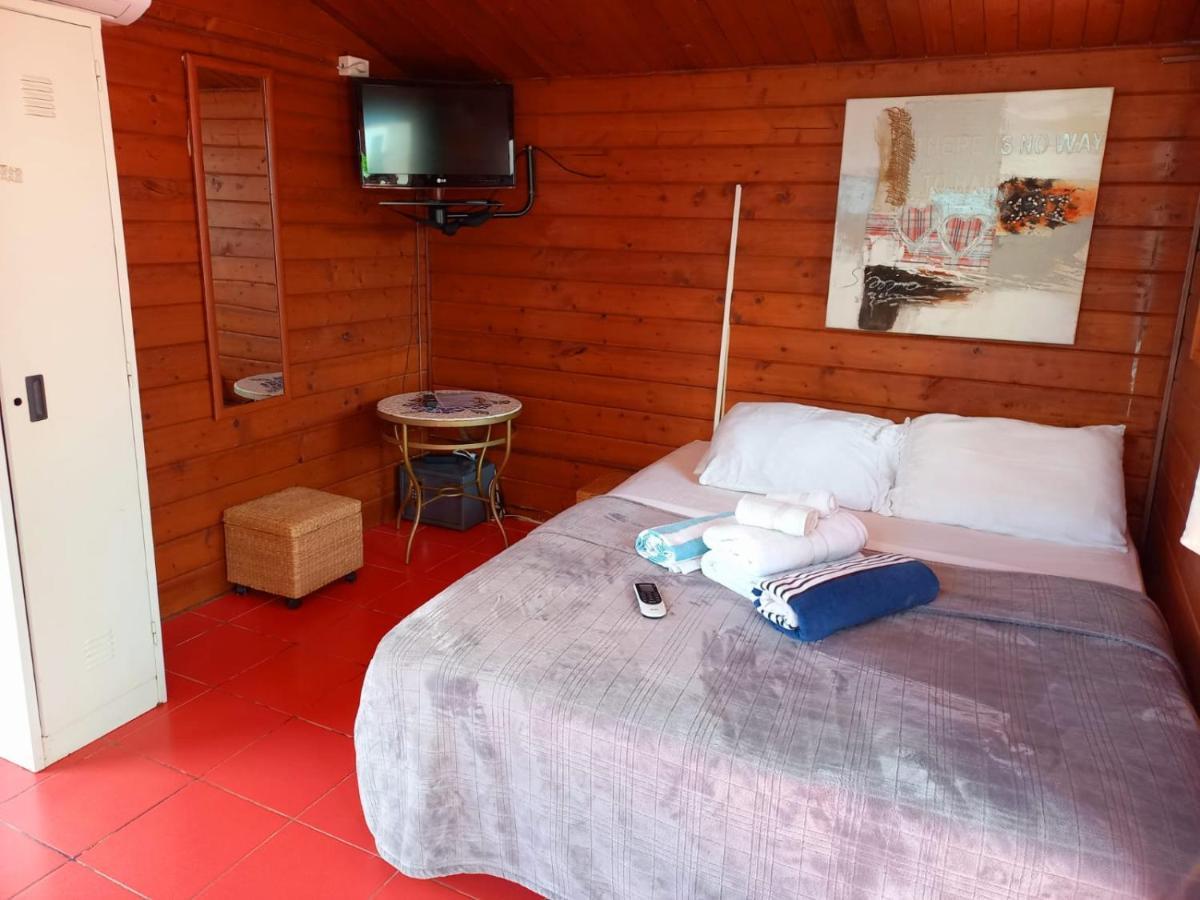 Sunflower Villa Studios Palm Beach Екстер'єр фото