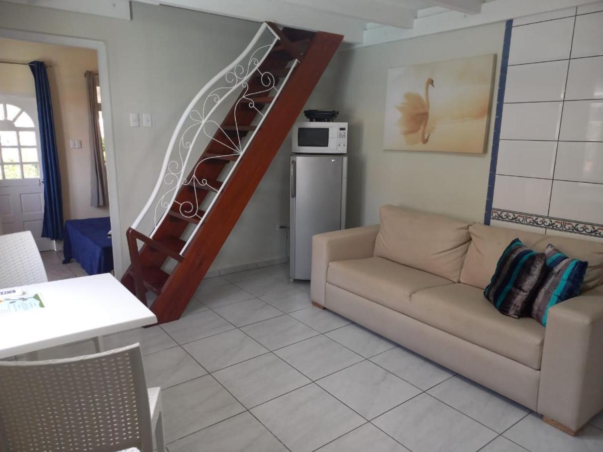 Sunflower Villa Studios Palm Beach Екстер'єр фото