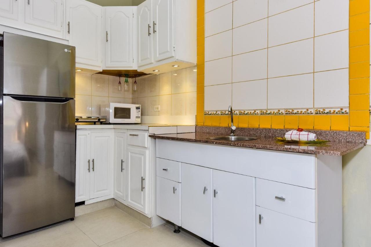 Sunflower Villa Studios Palm Beach Екстер'єр фото